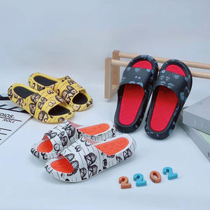 Nouvelle marque Vente directe d'usine Chaussures décontractées <span class=keywords><strong>pour</strong></span> hommes Clapper Vente en gros de pantoufles <span class=keywords><strong>pour</strong></span> hommes - Product Image 4