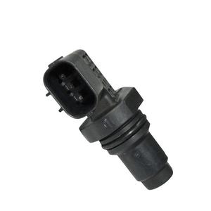 Sensor de Posición del Cigüeñal 33220-58J02 con Montaje Roscado para Vehículos Suzuki y Honda - Product Image 2
