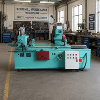 Machine de meulage et de rainurage de rouleaux de moulin à farine pour le reconditionnement des rouleaux de farine de blé