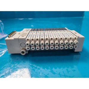 Vanne solénoïde miniature SMC SO1A31N-5-C4 utilisée comme pièce détachée pour équipement semi-conducteur d'occasion - Product Image 3
