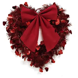 Nieuwe Valentijnsdag Bruiloft Rode Hartvormige Kransbal Kunstmatige Plastic Hangende Kransdeur Feestelijke Decoratie