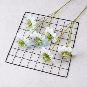 Arrangements floraux artificiels en soie de clematis à 3 têtes, style INS luxe léger, pour salon, table de salle à manger, décoration de table pour B&B et mobilier d'appoint. - Product Image 2