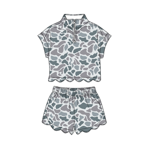 Ropa Infantil para Niñas: Camisa con Cremallera y Estampado de Camuflaje, Transpirable, de Algodón y Spandex, con Borde Festoneado, y Pantalones Cortos - Product Image 1