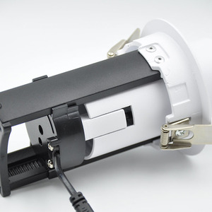 Cao lumens CCT lõm <span class=keywords><strong>LED</strong></span> spotlight có thể điều chỉnh nhôm hiện đại IP44 <span class=keywords><strong>Dimmable</strong></span> cao CRI 90 cho sử dụng trong nhà - Product Image 4