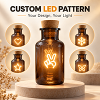 Lampe de table en verre avec bouchon LED rechargeable USB-C, motif personnalisé, prix d'usine, cadeau décoratif pour la maison, le café, le bar
