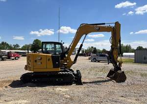 รถขุดขนาดเล็ก 308C มือสอง 8 ตัน ยี่ห้อ Caterpillar แบบตีนตะขาบ พร้อมเครื่องยนต์ ปั๊ม มอเตอร์  กำลัง 51.8 กิโลวัตต์ ความจุบุ้งกี๋ 0.36 ลูกบาศก์เมตร ผลิตในญี่ปุ่น - Product Image 2