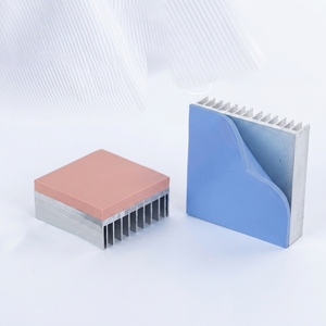 卸売 100*100*4mm KJD-65 モデル 10kV 定格 KJDブランド シリコンペーストゲル 導電性放熱パッド GPU CPU ノートパソコン用 - Product Image 2