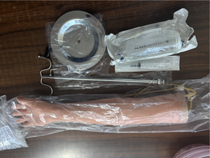 Mannequin d'entraînement à l'injection et à la ponction veineuse pour la pratique IV, modèle en PVC - Product Image 4