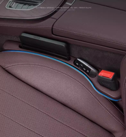 Nouvelle idée de produit 2025 Pièces de décoration intérieure de voiture Remplisseur universel de l'espace entre les sièges de voiture Bande de fermeture latérale