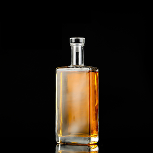 <span class=keywords><strong>Bon</strong></span> prix bouteilles en verre <span class=keywords><strong>de</strong></span> forme personnalisée 750 ml <span class=keywords><strong>bouteille</strong></span> en verre <span class=keywords><strong>de</strong></span> <span class=keywords><strong>rhum</strong></span> vide pour vodka - Product Image 3