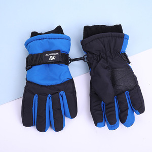 Gants de <span class=keywords><strong>Ski</strong></span> d'hiver pour enfants Sports de plein air équitation gants chauds anti-dérapant imperméable doigt fendu épaissi alpinisme plaine - Product Image 4