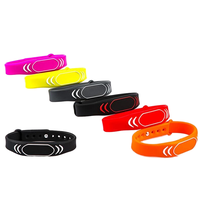 Bracelet en silicone RFID personnalisable avec mini-étiquette, 13,56 MHz, puces 1K S50 F08 213 216 EM4305 Tk4100 T5577, étanche et réglable pour l'accès