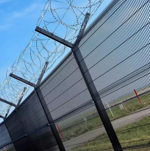 Kit de Valla de Alambre Metálico Fácil de Montar con Postes para Barrera Temporal en Obras de Construcción - Product Image 6