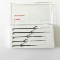 Aiguilles à feutrer triangulaires universelles pour tous types de métier à tisser à aiguilles et d'équipements de poinçonnage à aiguilles dans l'industrie des non-tissés