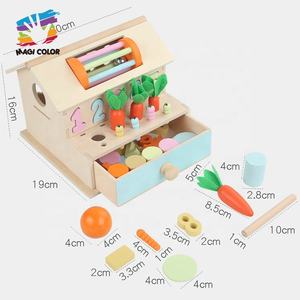 Gioco Educativo in Legno a Tema Fattoria con Raccolta delle Carote, Abbinamento Numeri e Cassetto Portaoggetti - Set di Gioco Educativo W12D648 - Product Image 2