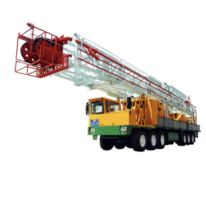 Unité de levage de qualité supérieure XJ550, Foreuse rotative ZJ15 100t 110t 1500m, Substructure montée sur remorque à quatre roues pour le pétrole - Product Image 1