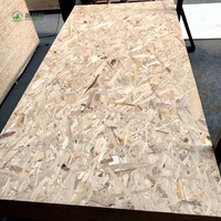 Panneau décoratif OSB de 18 mm pré-fini en usine avec revêtement UV, ZÉRO formaldéhyde, prêt à l'installation, pour murs et plafonds extérieurs traditionnels