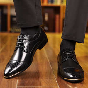 Chaussures habillées Oxford pour hommes, bout pointu, dessus en cuir, semelle extérieure en caoutchouc antidérapante, mariage, formelles, toutes saisons - Product Image 1