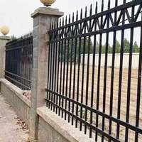 Clôture en fer forgé noir à pointe de lance, sécurité métallique pour la protection périmétrique des villas, jardins, écoles, usines, taille personnalisée disponible