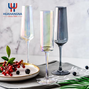 Tamaño perfecto de boda para copas de champán, tallo fino soplado a mano, flautas de cristal transparente sin plomo en caja de regalo - Product Image 2