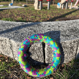 Nuovo Giocattolo da Masticare per Animali Domestici 2025, Anello Colorato per Cani 16,5 cm in Materiale EVA Ecologico, Impermeabile e Resistente ai Morsi - Product Image 1