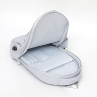 Sac à dos universitaire personnalisé avec logo pour étudiants – Design moderne et élégant en jean, fermeture éclair, port de chargement USB, grande capacité, léger, petite série
