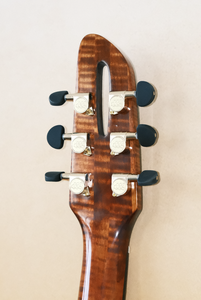 Guitarra eléctrica Yunzhi Archtop de cuerpo hueco estilo ES335, hecha a mano, con tapa de abeto, mástil de arce macizo y diapasón de ébano. - Product Image 6