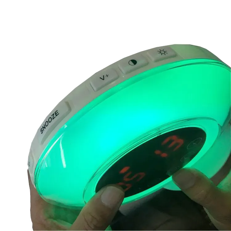 Công Nghệ Cao Có Thể Sạc Lại Glowing Led Thay Đổi Màu Kỹ Thuật Số Đồng Hồ Báo Thức Fm Am Đài Phát Thanh Với Bt