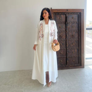 Zifeng OEM Abaya Moderna <span class=keywords><strong>de</strong></span> Estilo Oriental, con Ajuste Holgado y Cómodo, Bordado Floral Blanco, Estilo Elegante, CE - Product Image 1