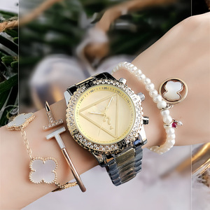 Phụ Nữ Sang Trọng Mới Đồng Hồ Đơn Giản Thanh Lịch Nữ Thần Phong Cách Tam Giác Ngược Kim Cương Sapphire Pha Lê Quay Số - Product Image 4