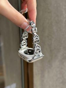 <span class=keywords><strong>สาย</strong></span>นาฬิกาข้อมือโลหะผสมสังกะสีรูปหัวใจเพชร ขนาด 22 มม. <span class=keywords><strong>สาย</strong></span>นาฬิกาหรูหราสำหรับ <span class=keywords><strong>Apple</strong></span> <span class=keywords><strong>Watch</strong></span> Series 11 10 49 มม. 46 มม. - Product Image 2