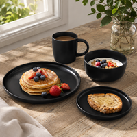 Service de table de luxe OEM en grès noir mat, 16 pièces, avec assiettes plates, bols à soupe et tasses – Compatible lave-vaisselle et four