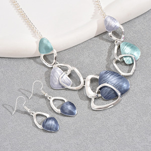 Collier ras du cou en pierre irrégulière fait main à la française, collier en métal à gouttes d'huile, ensemble de boucles d'oreilles, bijoux pour femmes, accessoires - Product Image 3