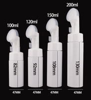 Bouteille de mousse nettoyante pour le visage 100ml 150ml 180ml 200ml avec brosse moussante, emballage en plastique PET pour savon liquide et mousse nettoyante
