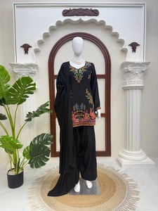 Georgette salwar kameez ชุดสำหรับผู้หญิงที่สง่างามของกลุ่มชาติพันธุ์ชุดแต่งงานและเทศกาลมีวางจำหน่ายแล้ว - Product Image 2