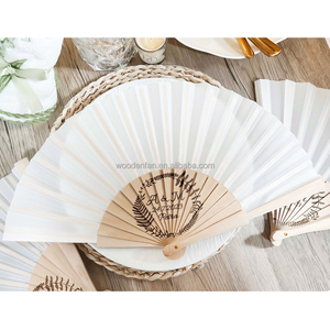 <span class=keywords><strong>Abanicos</strong></span> de tela a granel de material de madera personalizados, regalos de recuerdo de fiesta de <span class=keywords><strong>boda</strong></span>, abanico de mano español para invitados - Product Image 3