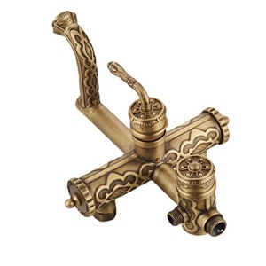 Ensemble <span class=keywords><strong>de</strong></span> <span class=keywords><strong>douche</strong></span> rétro européen en laiton tout en laiton eau froide et chaude antique sculpté pommeau <span class=keywords><strong>de</strong></span> <span class=keywords><strong>douche</strong></span> <span class=keywords><strong>mitigeur</strong></span> fini brossé - Product Image 1