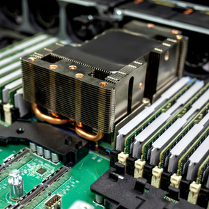 Servidor PowerEdge R7715 para Virtualización, HCI, Análisis de Datos, Rack 2U, AMD EPYC 9005, DDR5, NVMe, Servidor Empresarial para Centros de Datos - Product Image 1