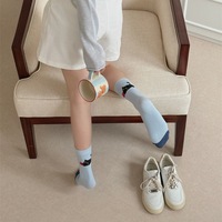 Chaussettes pour femmes à motif de chatons et de pommes de dessin animé, mi-mollet verticales, style scolaire mignon et tendance printemps-automne