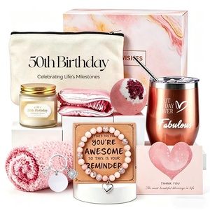 Lunaire - Regalos Personalizados para el 50.º Cumpleaños de Mujeres, Set de Regalo con Vaso, Cesta de Regalos con Artículos de Lujo, Regalo Único para Mamá o Amiga - Product Image 1