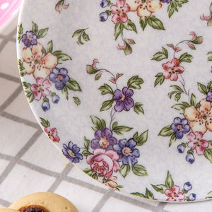 6 pouces petite taille Mini belle porcelaine fine élégante porte-gâteau à dessert en céramique avec pied - Product Image 4