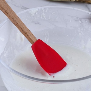 Wholesale Mini Baking Tools 5 Pieces Silicone Scraper Spatula Spoon Brush Colorful <b>Kitchen</b> Tools for Children Baking - Product Image 4