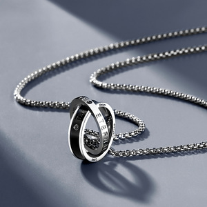 Kalung Titanium Steel Gaya Hip-hop untuk Pria Wanita, Liontin Cincin Ganda Unik dengan Aksesoris Huruf Pisau, Cocok untuk Hadiah - Product Image 1