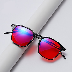 <span class=keywords><strong>Occhiali</strong></span> da Gaming per Computer Unisex <span class=keywords><strong>con</strong></span> Montatura TR90 Personalizzabile, <span class=keywords><strong>Lenti</strong></span> Anti-Luce Blu al 99% <span class=keywords><strong>con</strong></span> Tinta Arancione-Rossa, Modello 2026 - Product Image 3