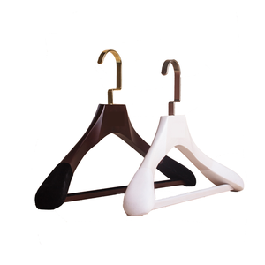 Appendiabiti singolo di lusso personalizzato in legno di faggio marrone, resistente, con spalle larghe, per guardaroba <span class=keywords><strong>da</strong></span> <span class=keywords><strong>uomo</strong></span>, supermercati e negozi di abbigliamento - Product Image 5