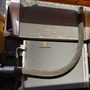Excavatrice sur chenilles hydraulique d'occasion HYUNDAI 260LC-9S de 26 tonnes, garantie 90% neuve, à vendre - Product Image 5