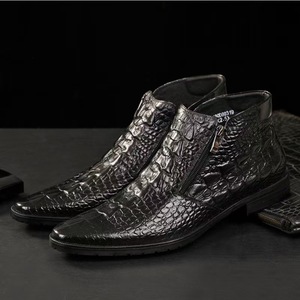 Chaussures en cuir véritable à motif pour hommes, nouveau style 2025, bottes montantes de style britannique, pointues pour affaires - Product Image 3
