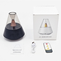 Diffuseur d'Arômes USB 150 ML Humidificateur d'Air et d'Huiles Essentielles avec Télécommande et Veilleuse Chaude pour la Maison