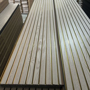 Panneaux de <span class=keywords><strong>plafond</strong></span> en PVC à dix rainures, <span class=keywords><strong>plafond</strong></span> mural cannelé 300*8/9mm, installation facile - Product Image 1