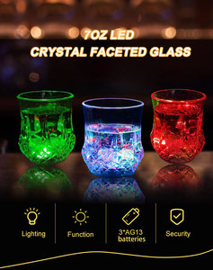 Gobelets personnalisés en plastique activés par liquide, verres LED en cristal de 7 oz pour événements festifs, décorations de Noël, fournitures de luxe - Product Image 4